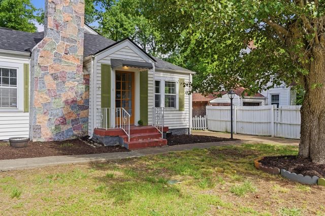 211 N St Marks Avenue, Chattanooga, TN 37411