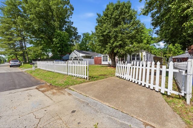 211 N St Marks Avenue, Chattanooga, TN 37411