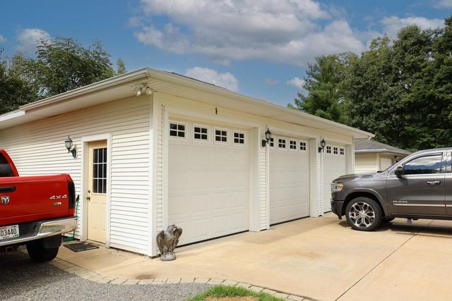 306 N Front STREET, Burlington, WI 53105