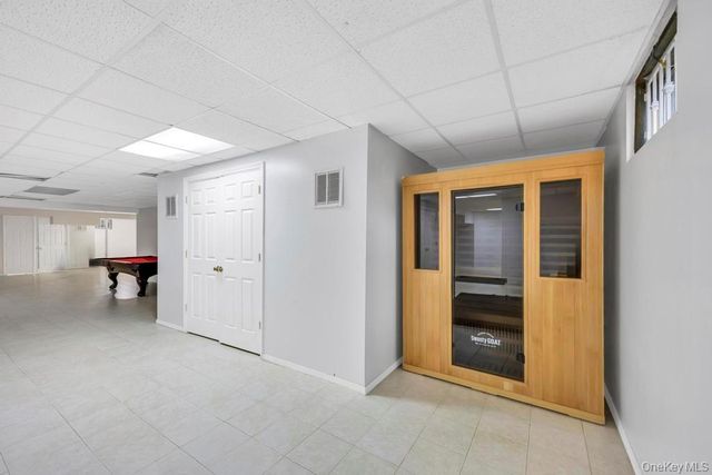 2 Old Bridge Court, Melville, NY 11747