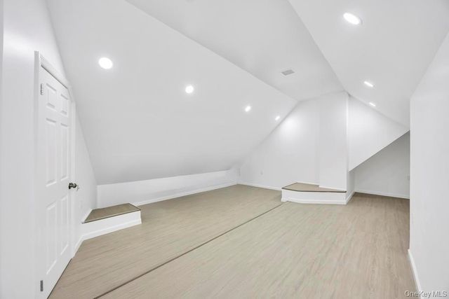 2 Old Bridge Court, Melville, NY 11747