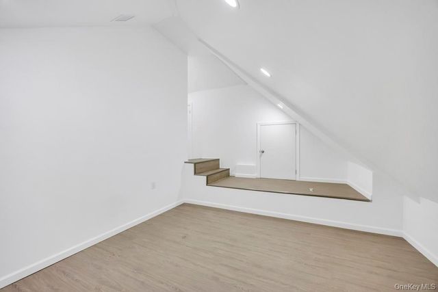 2 Old Bridge Court, Melville, NY 11747