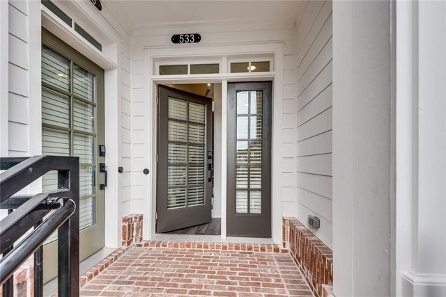 513 Burton Drive 808, Alpharetta, GA 30009