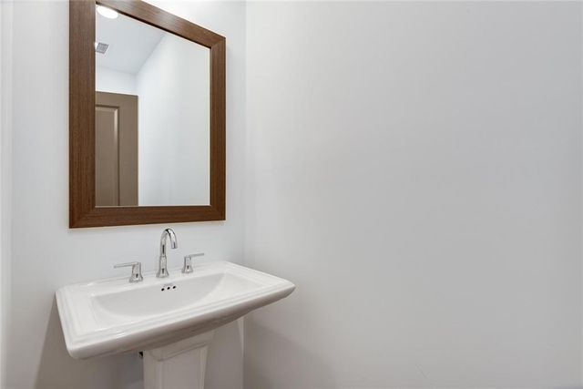 513 Burton Drive 808, Alpharetta, GA 30009