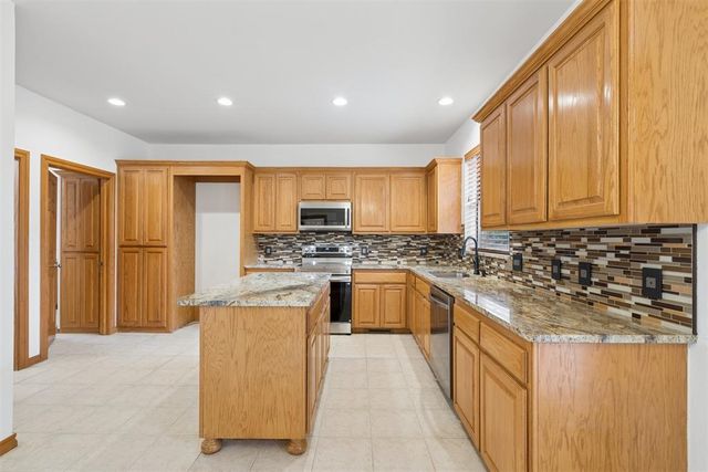 12222 Canyon Circle Circle, Guthrie, OK 73044