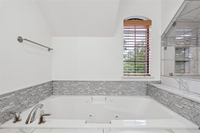 12222 Canyon Circle Circle, Guthrie, OK 73044