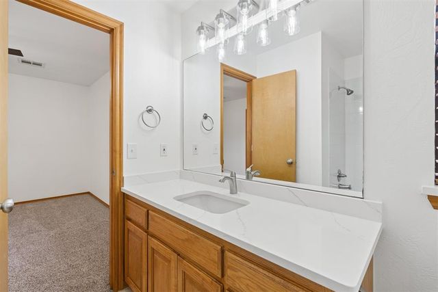 12222 Canyon Circle Circle, Guthrie, OK 73044