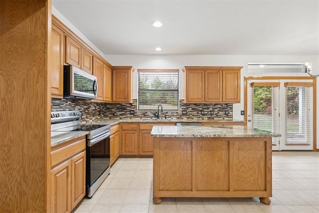 12222 Canyon Circle Circle, Guthrie, OK 73044