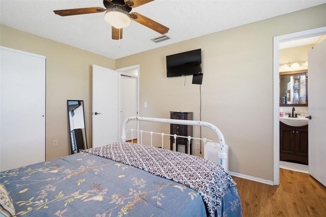 12461 HOBSON SIMMONS ROAD, Lithia, FL 33547