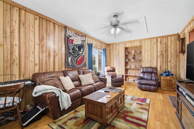 12461 HOBSON SIMMONS ROAD, Lithia, FL 33547