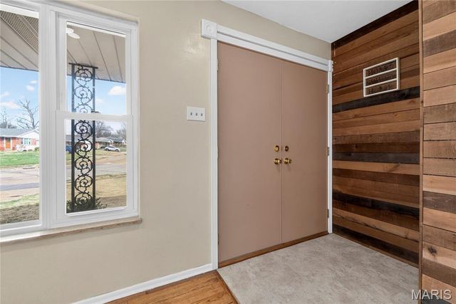 9999 Casa Rosa Drive, Affton, MO 63123