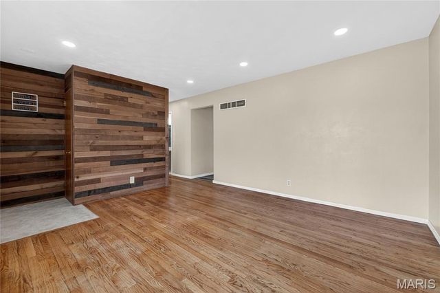 9999 Casa Rosa Drive, Affton, MO 63123