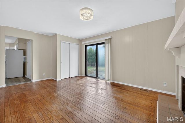 9999 Casa Rosa Drive, Affton, MO 63123