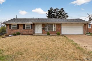 9999 Casa Rosa Drive, Affton, MO 63123