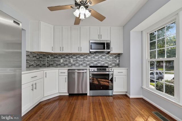 11613 PLEASANT MEADOW DR, North Potomac, MD 20878