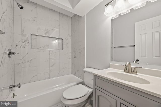 11613 PLEASANT MEADOW DR, North Potomac, MD 20878