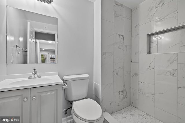 11613 PLEASANT MEADOW DR, North Potomac, MD 20878