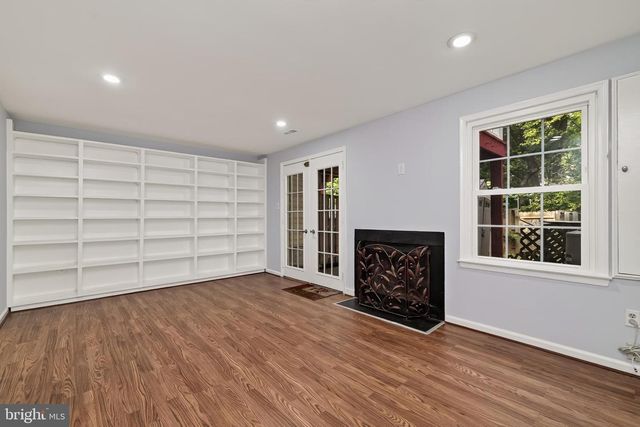 11613 PLEASANT MEADOW DR, North Potomac, MD 20878