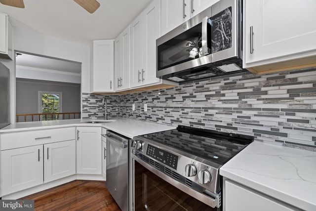 11613 PLEASANT MEADOW DR, North Potomac, MD 20878