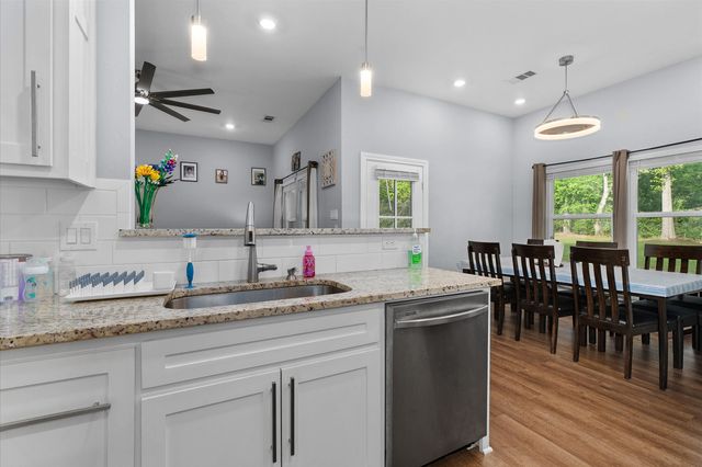 3206 Carrie Ln, Longview, TX 75602