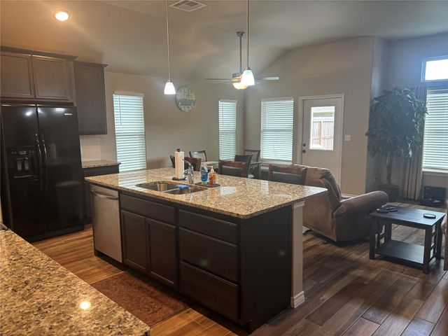 7510 Loyd Neal Drive, Corpus Christi, TX 78414
