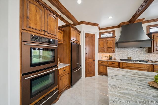 22755 Woodridge Drive, Claremore, OK 74019