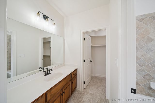 22755 Woodridge Drive, Claremore, OK 74019