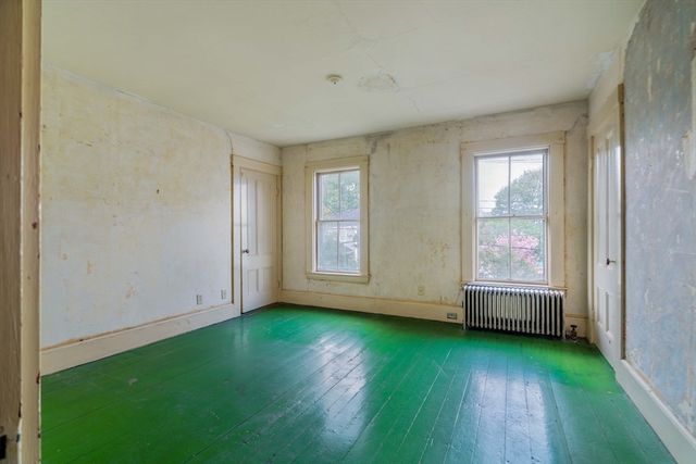 5 Washington St, Stoneham, MA 02180