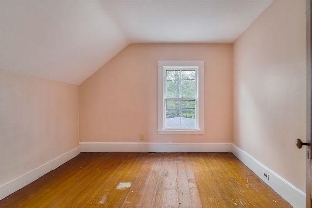 5 Washington St, Stoneham, MA 02180
