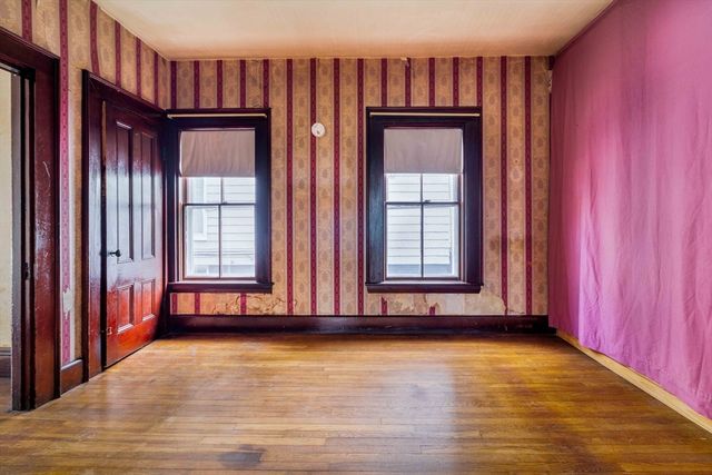 5 Washington St, Stoneham, MA 02180
