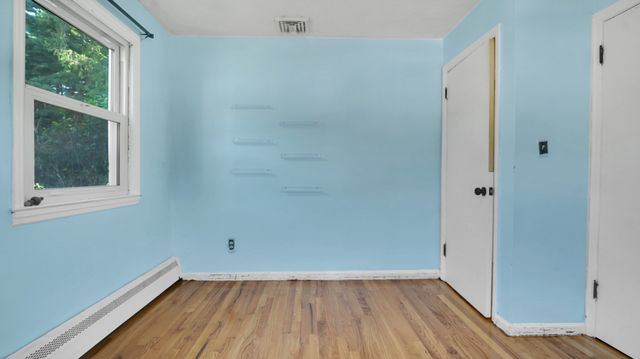 59 Holland Dr, East Longmeadow, MA 01028