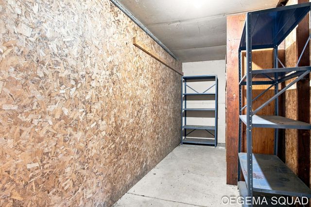 15 E 35th Street, Holland, MI 49423