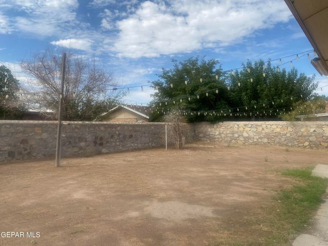 15312 MINERAL Court, Horizon City, TX 79928