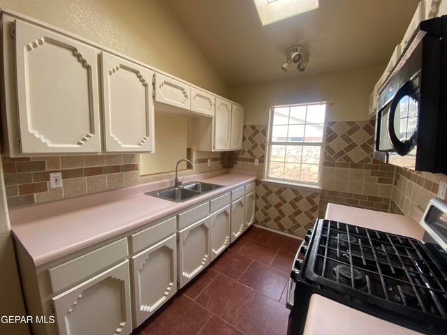 15312 MINERAL Court, Horizon City, TX 79928
