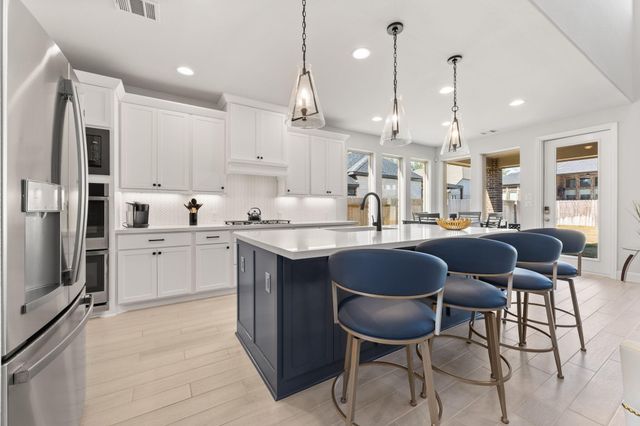 454 Patina Drive, Montgomery, TX 77316