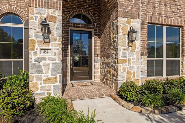 454 Patina Drive, Montgomery, TX 77316