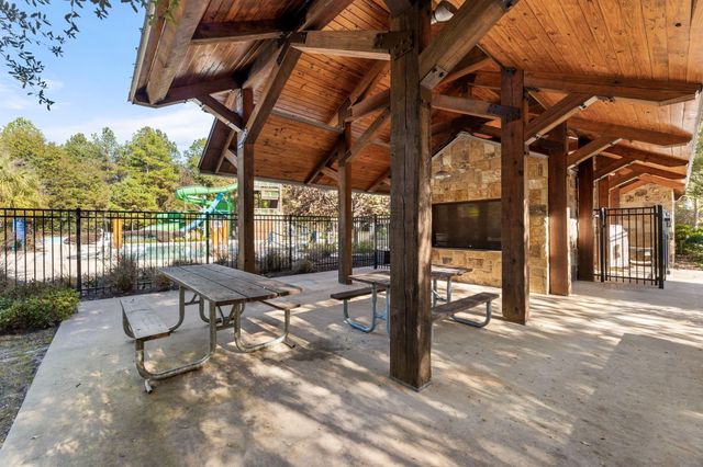 454 Patina Drive, Montgomery, TX 77316