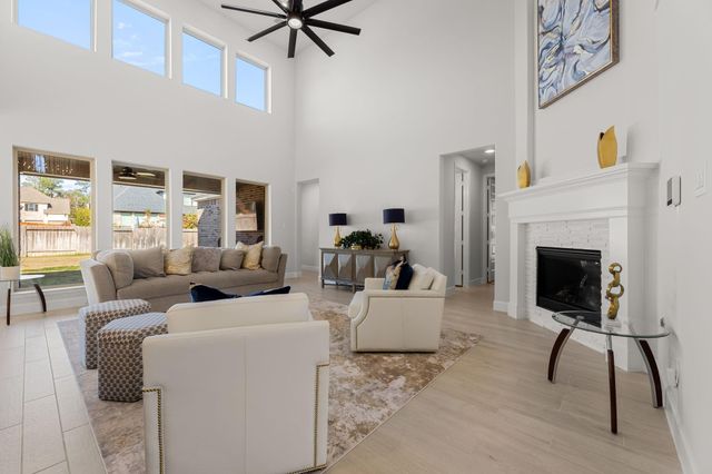 454 Patina Drive, Montgomery, TX 77316