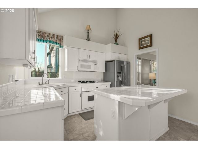 30828 Sw ORCHARD Dr, Wilsonville, OR 97070