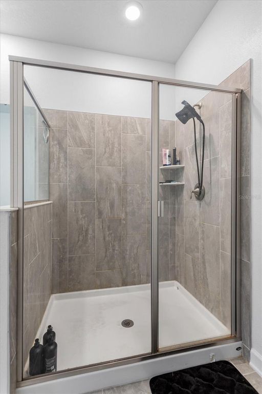 Image 20 of property listing at 1774 GOOD NEIGHBOR LOOP, Kissimmee, FL 34744