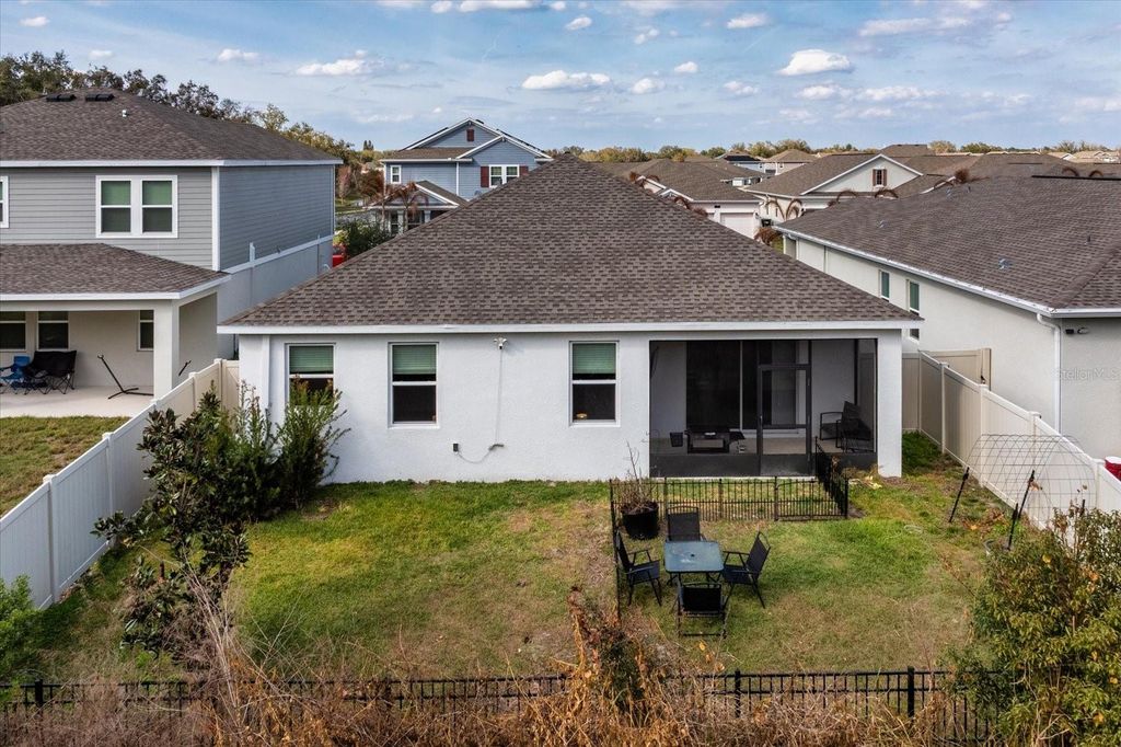 Image 28 of property listing at 1774 GOOD NEIGHBOR LOOP, Kissimmee, FL 34744