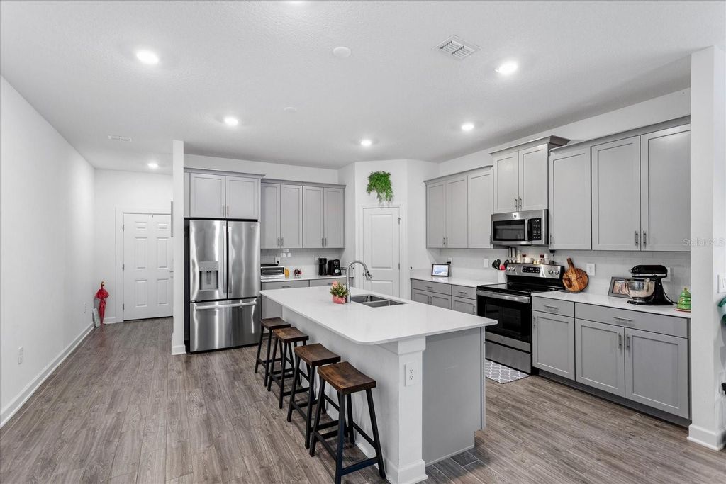 Image 7 of property listing at 1774 GOOD NEIGHBOR LOOP, Kissimmee, FL 34744