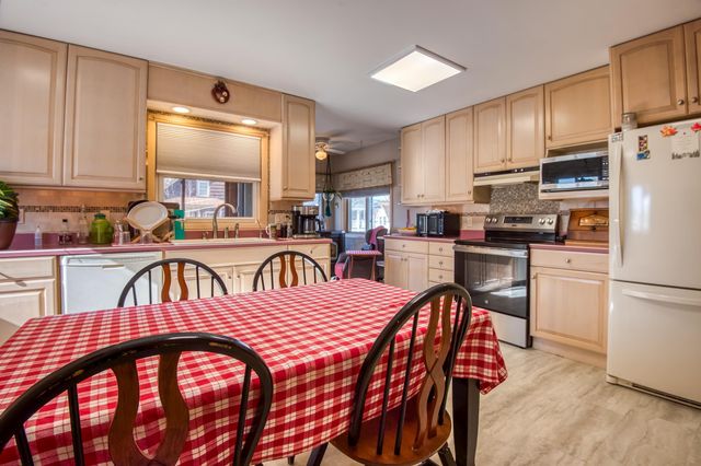 19 Jasper Street, Berlin, NH 03570