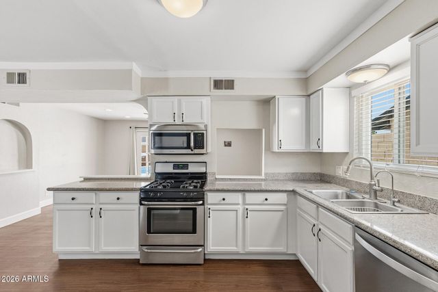 1823 E BROOKDALE Street, Mesa, AZ 85203