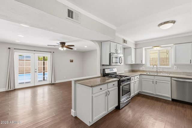 1823 E BROOKDALE Street, Mesa, AZ 85203