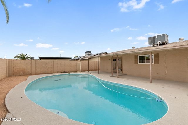 1823 E BROOKDALE Street, Mesa, AZ 85203