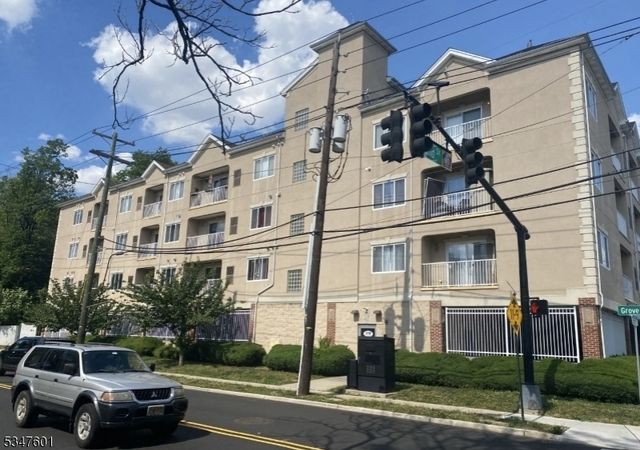 349 W Grand St unit 206 206, Elizabeth City, NJ 07202
