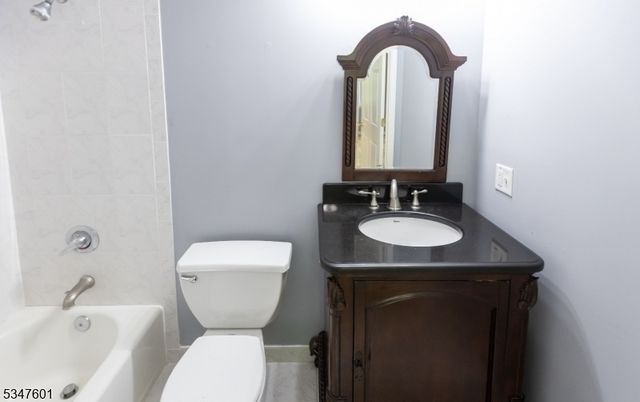 349 W Grand St unit 206 206, Elizabeth City, NJ 07202
