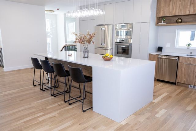 100 Woodbine Circle, Needham, MA 02494