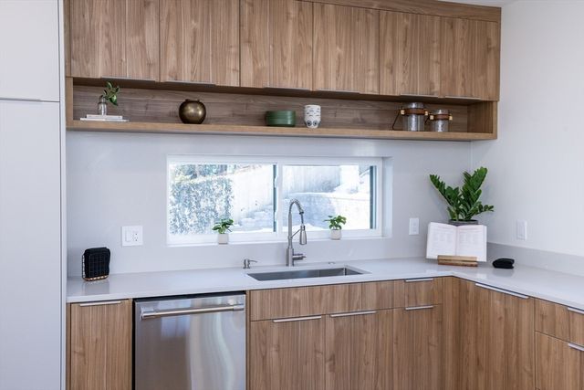 100 Woodbine Circle, Needham, MA 02494